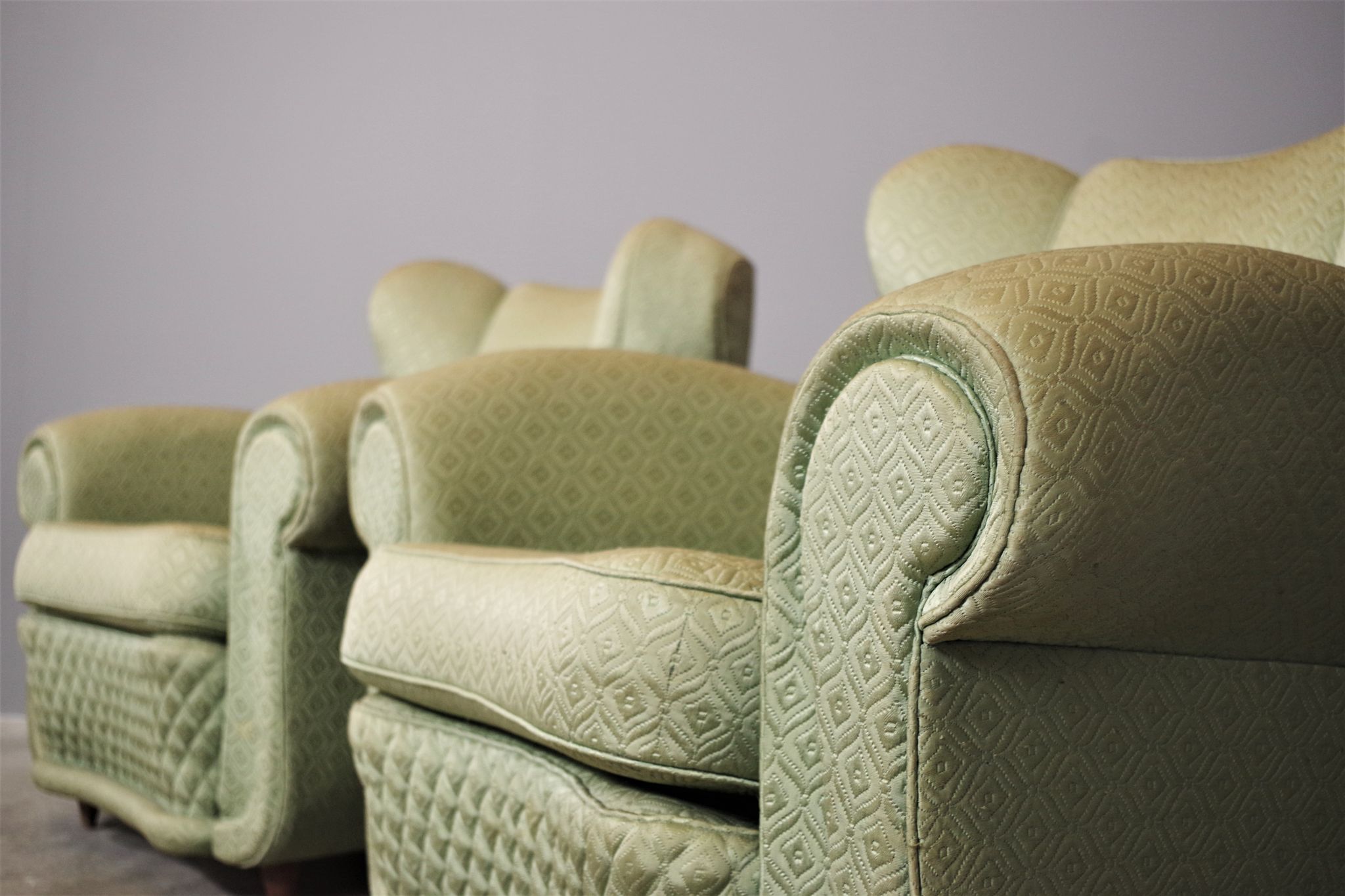 Fan-shaped armchairs set of 2