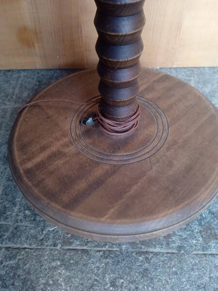 Lampadaire bois brutaliste vintage 1970