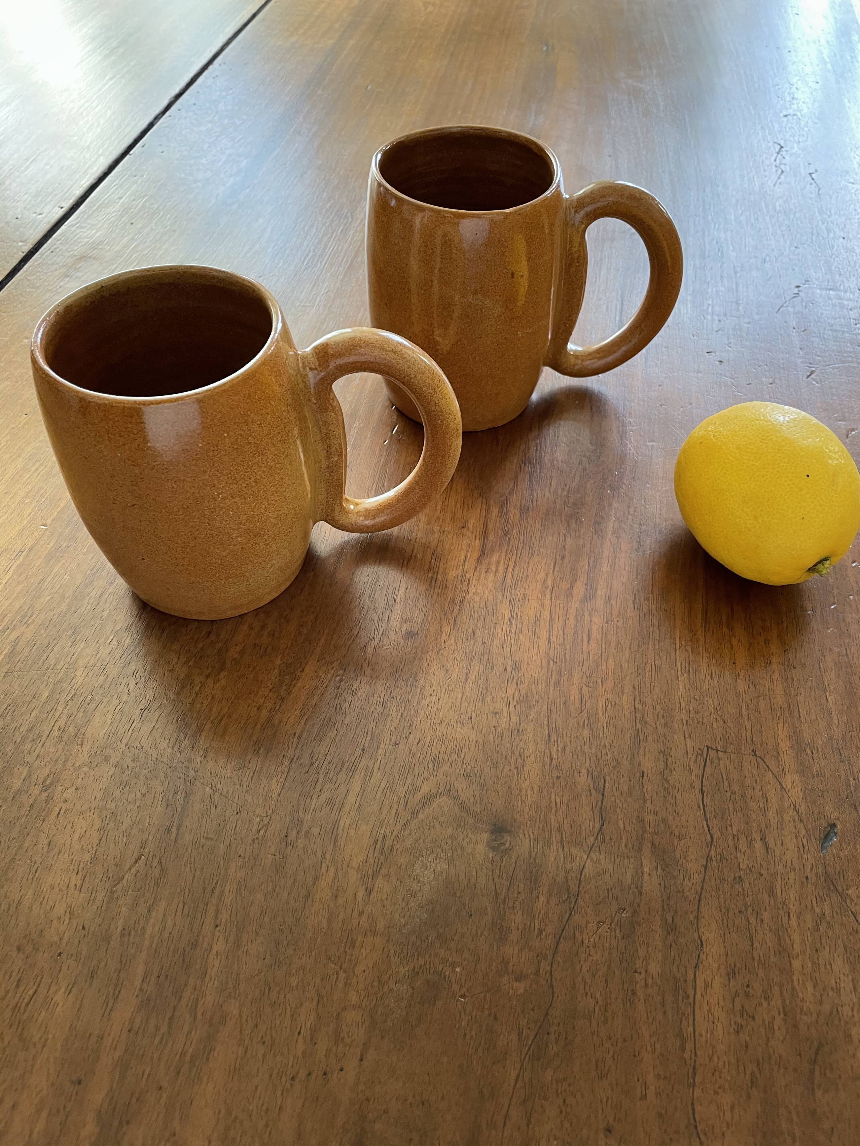 Sandstone mugs arts ceram grand fire