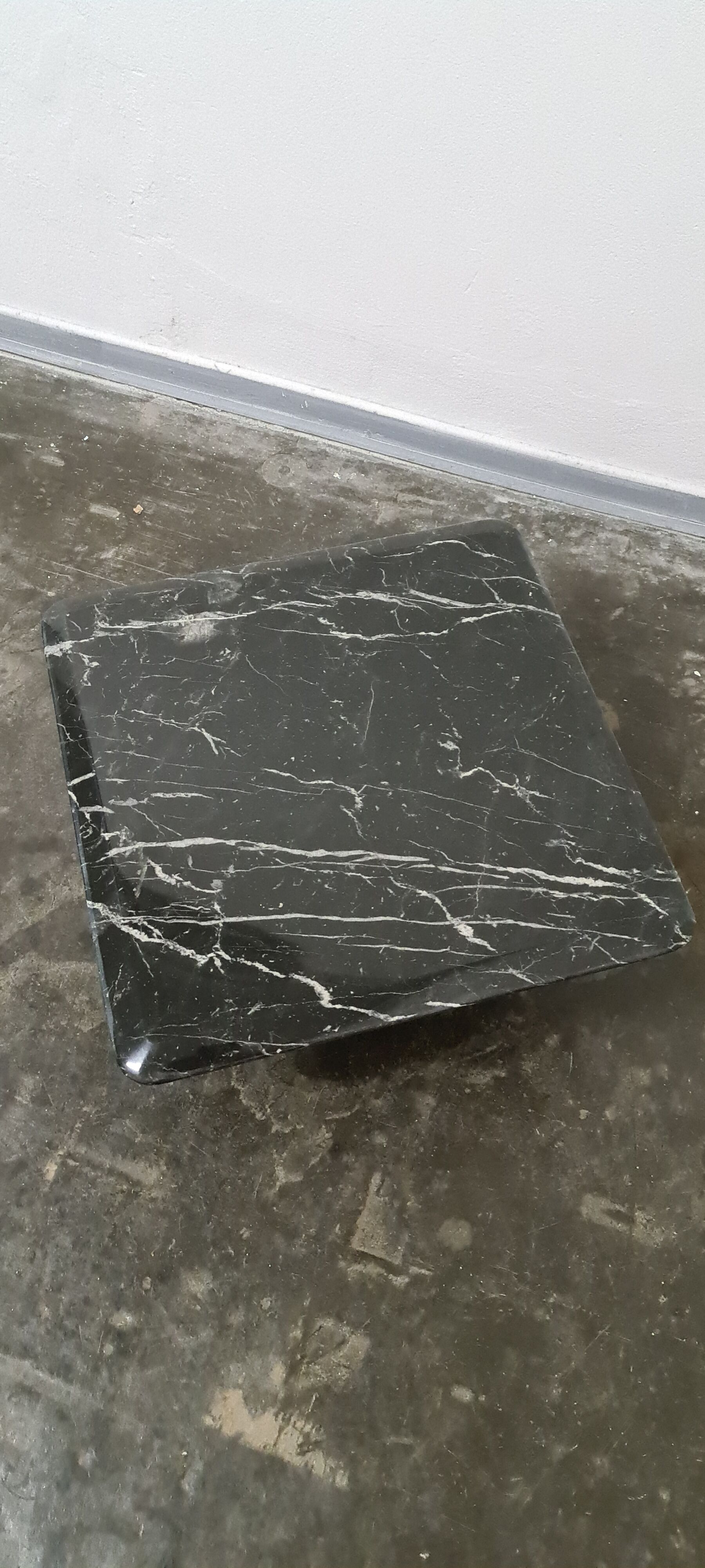 Vintage Black marbel side tabel