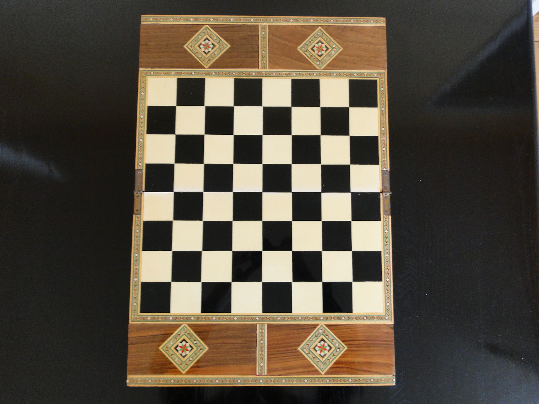 Vintage syrian chess board box wooden mosaic inlaid marquetry