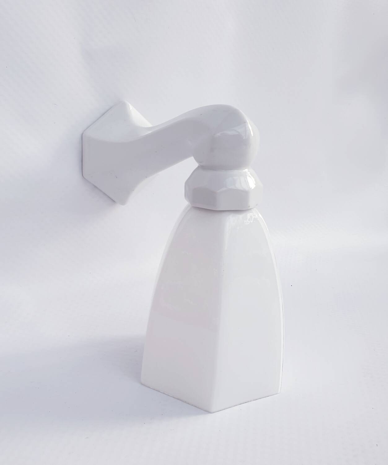 Art Deco porcelain and glass wall lamp