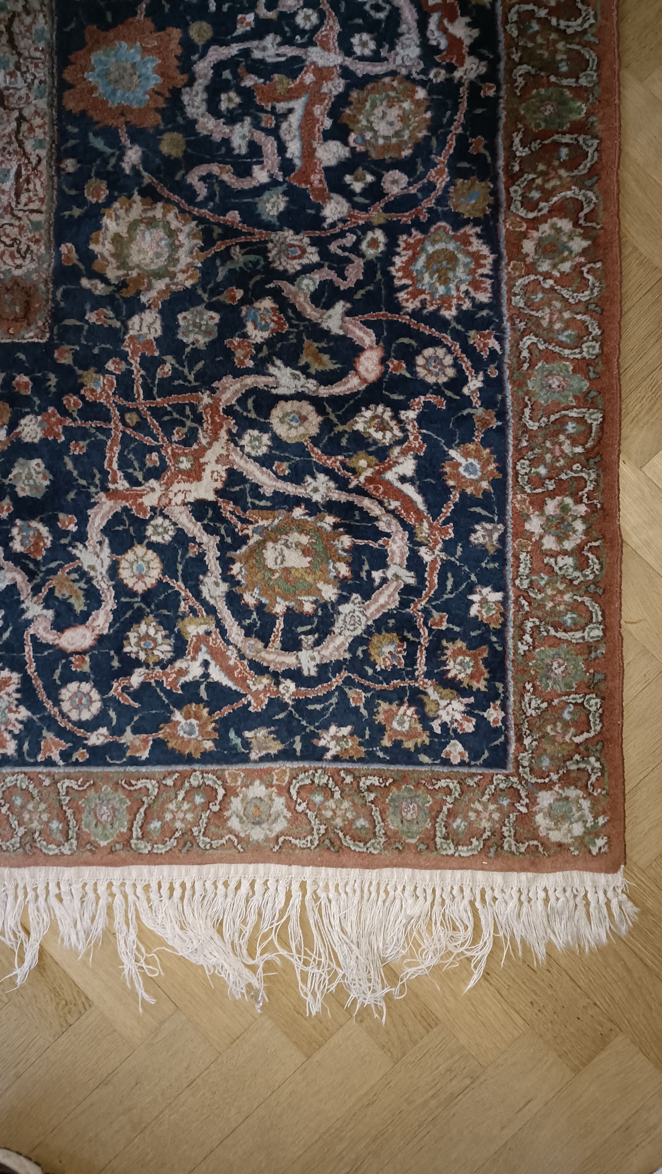 Tapis d'orient, 275x300cm