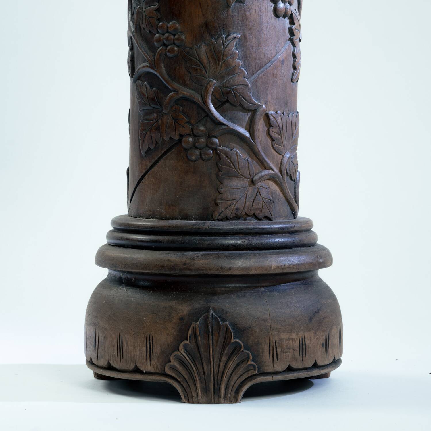 Pedestal plantstand, colum mahogany, handcarved wood, 1950s