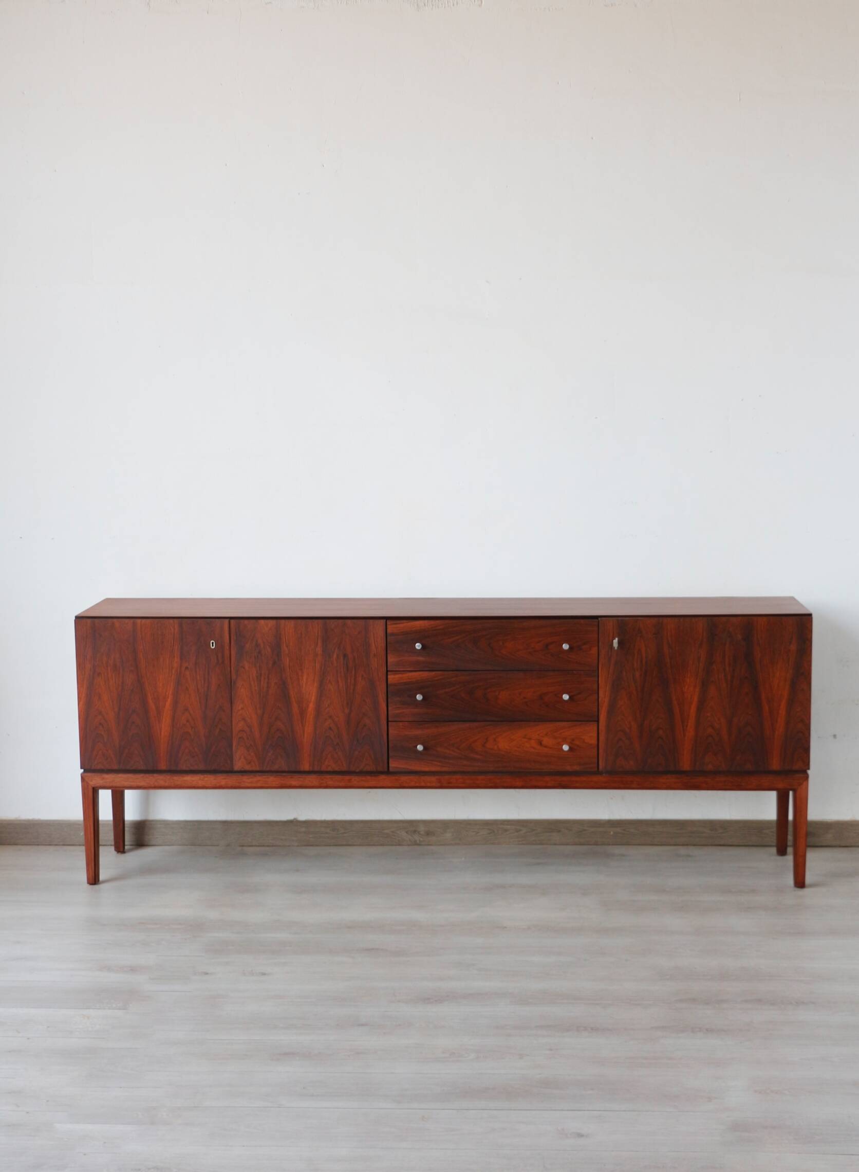 Enfilade vintage rosewood Palette Sideboard (1970)