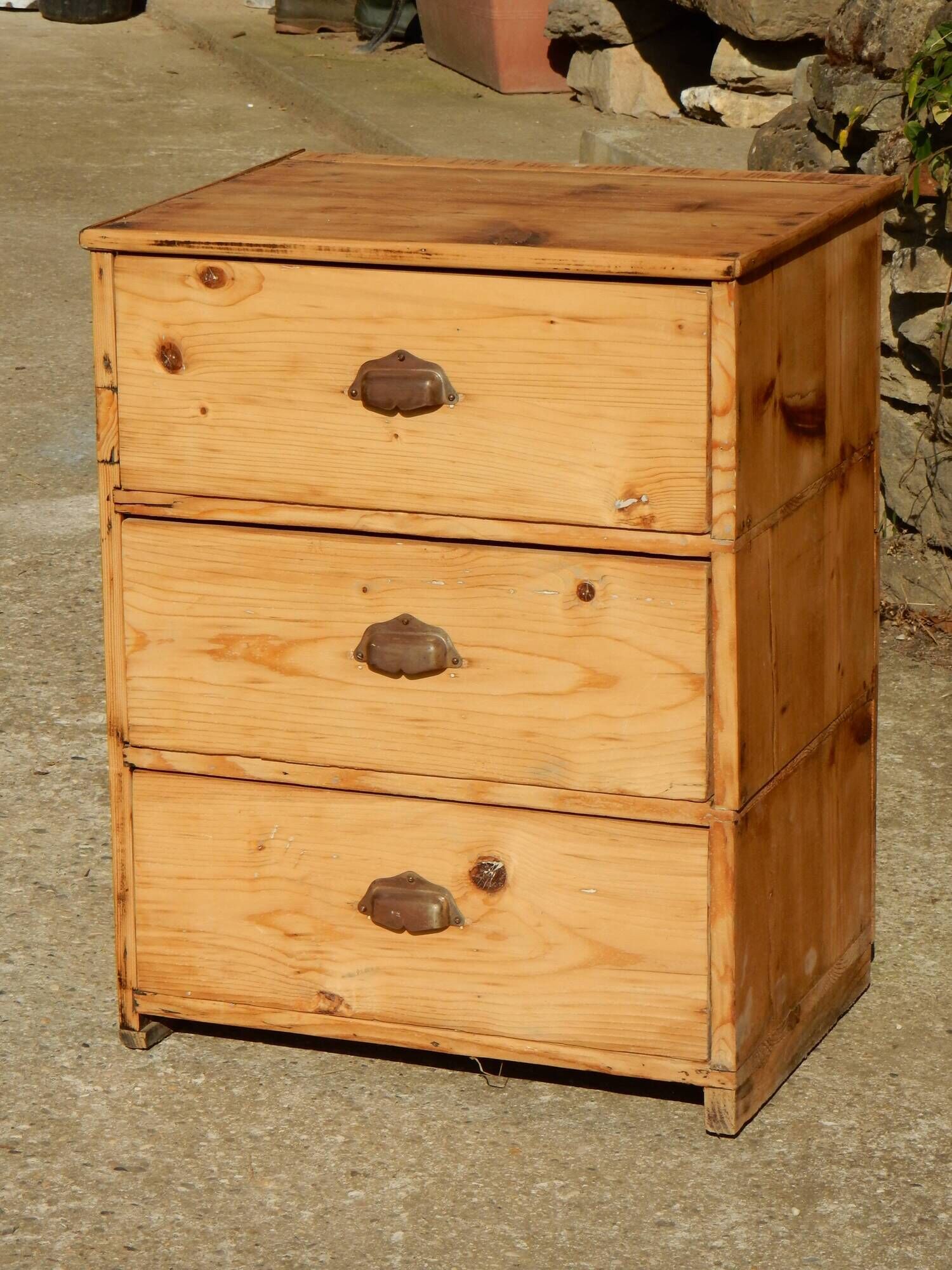 Old small sideboard / Hairdresser's furniture in fir