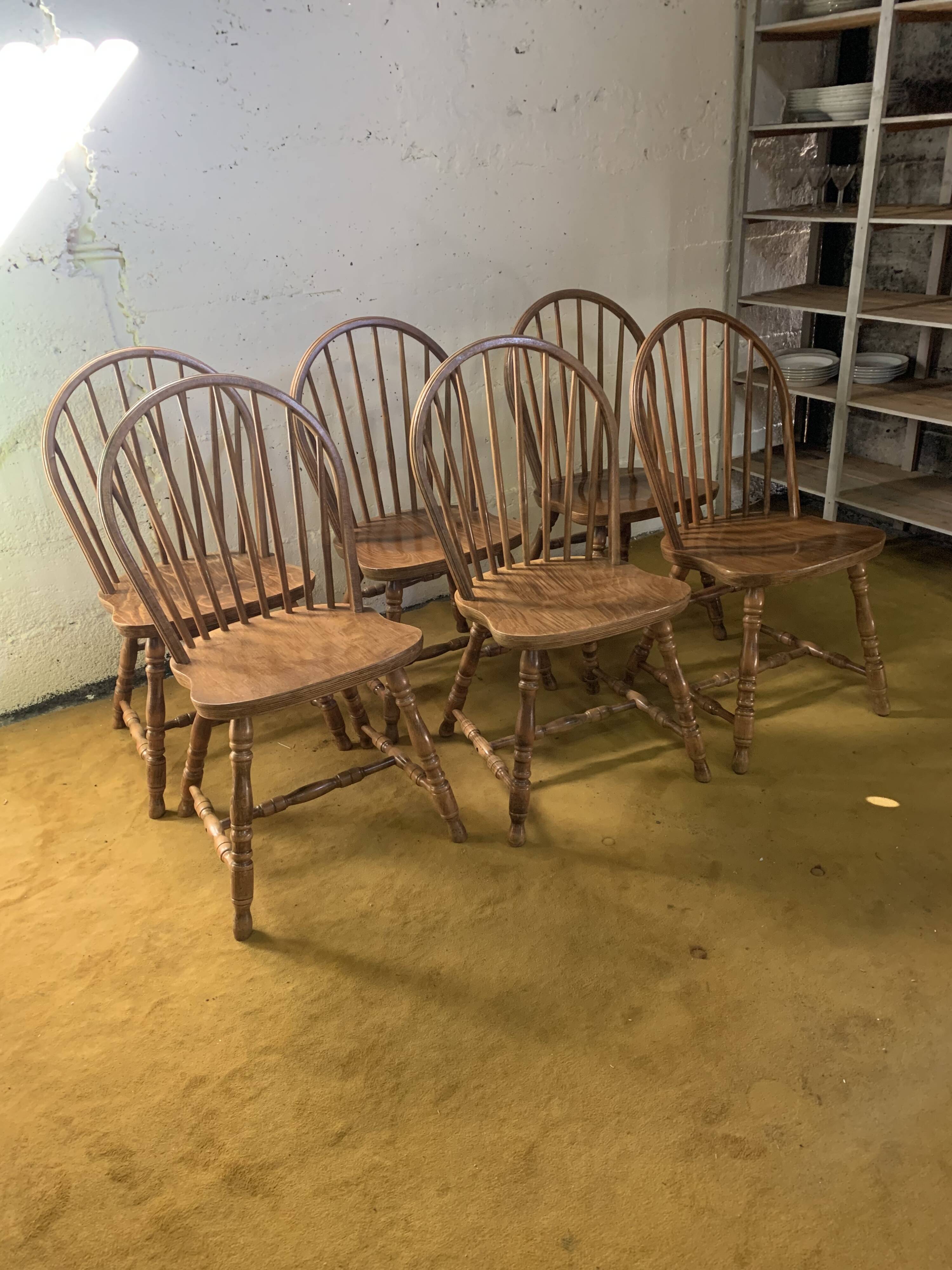 Suite of 6 chairs