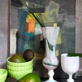 Vase sur pied en opaline et verre soufflé vintage 30 cm