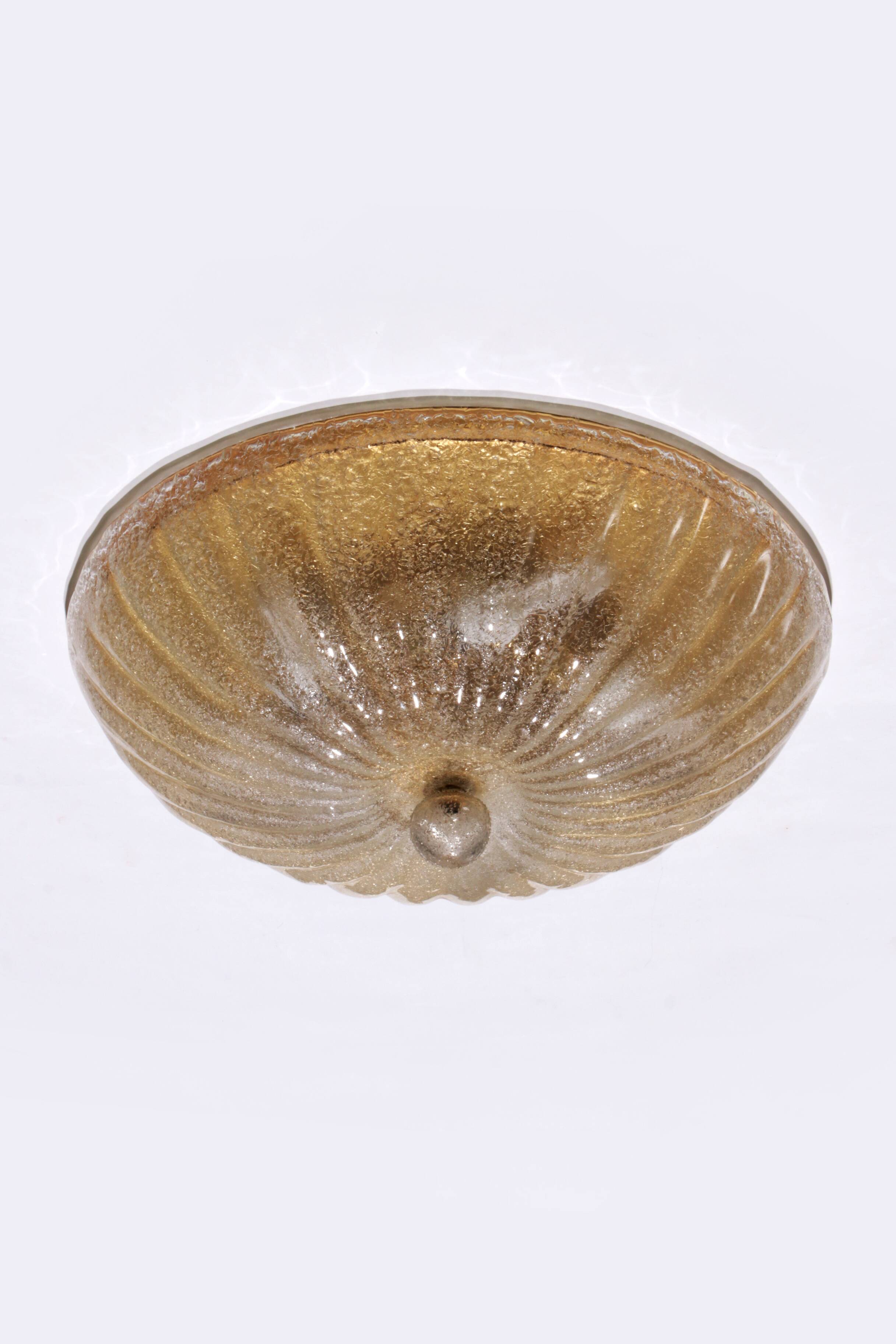 Plafonnier italien en verre de Murano avec détails dorés