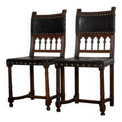 Paire de chaises Henri II – Modèles classiques en bois