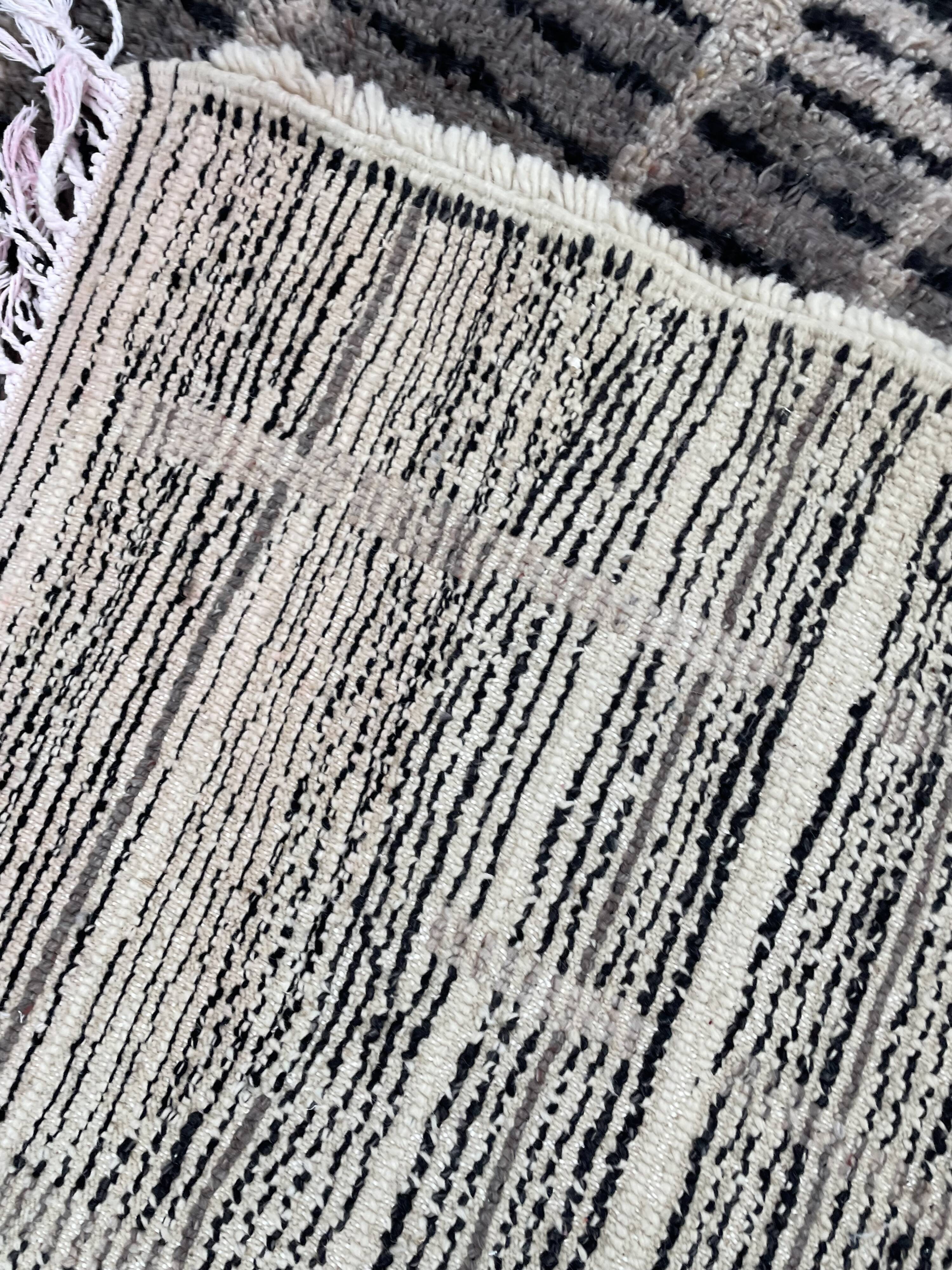 Rug berbere modern beni ouarain new, 220x300 cm