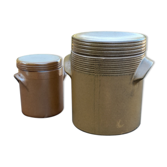 Set of 2 pots with lid / old salt pots - in sandstone