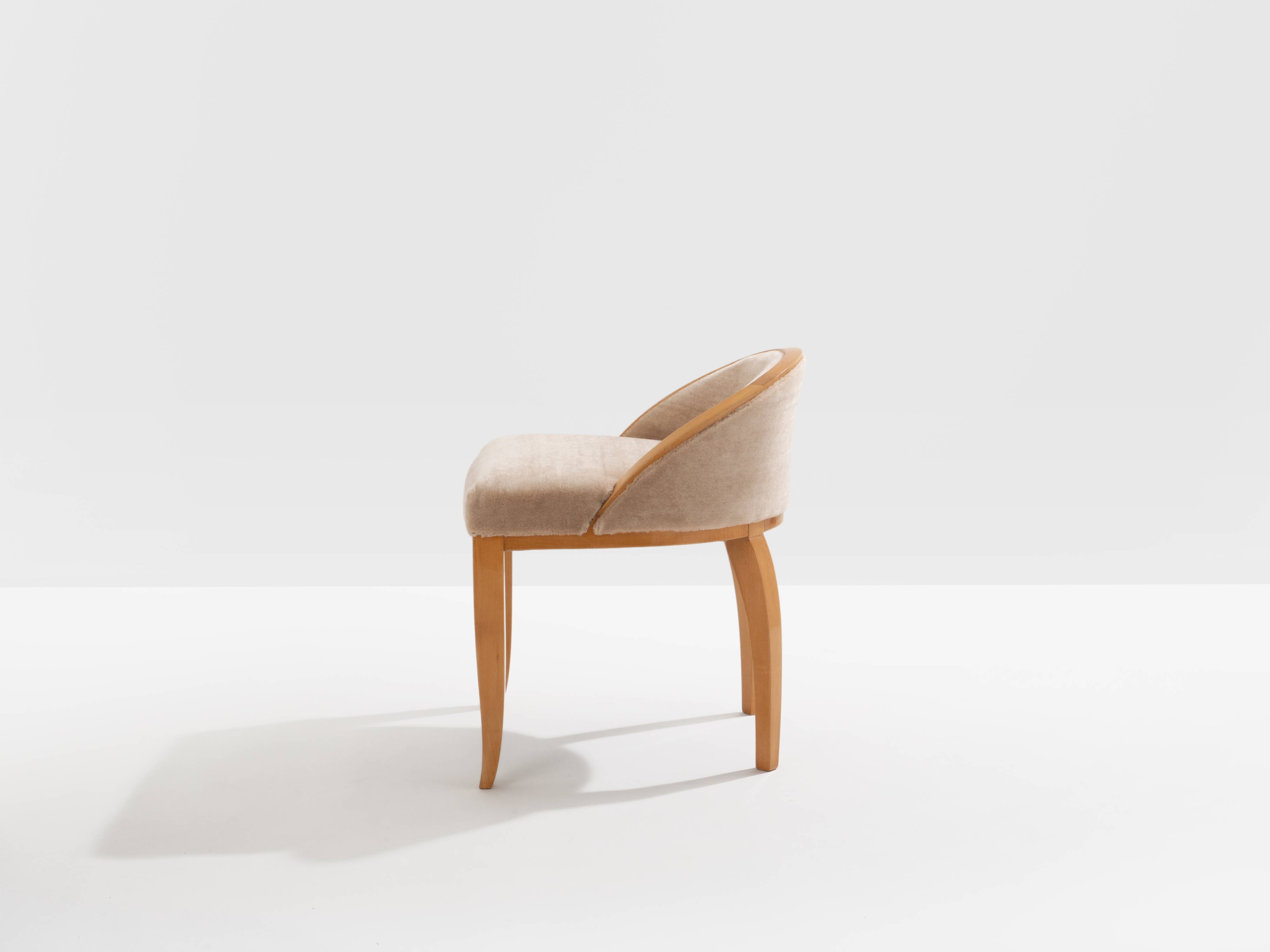 André Arbus chaise de coiffeuse en sycomore velours de mohair 1934