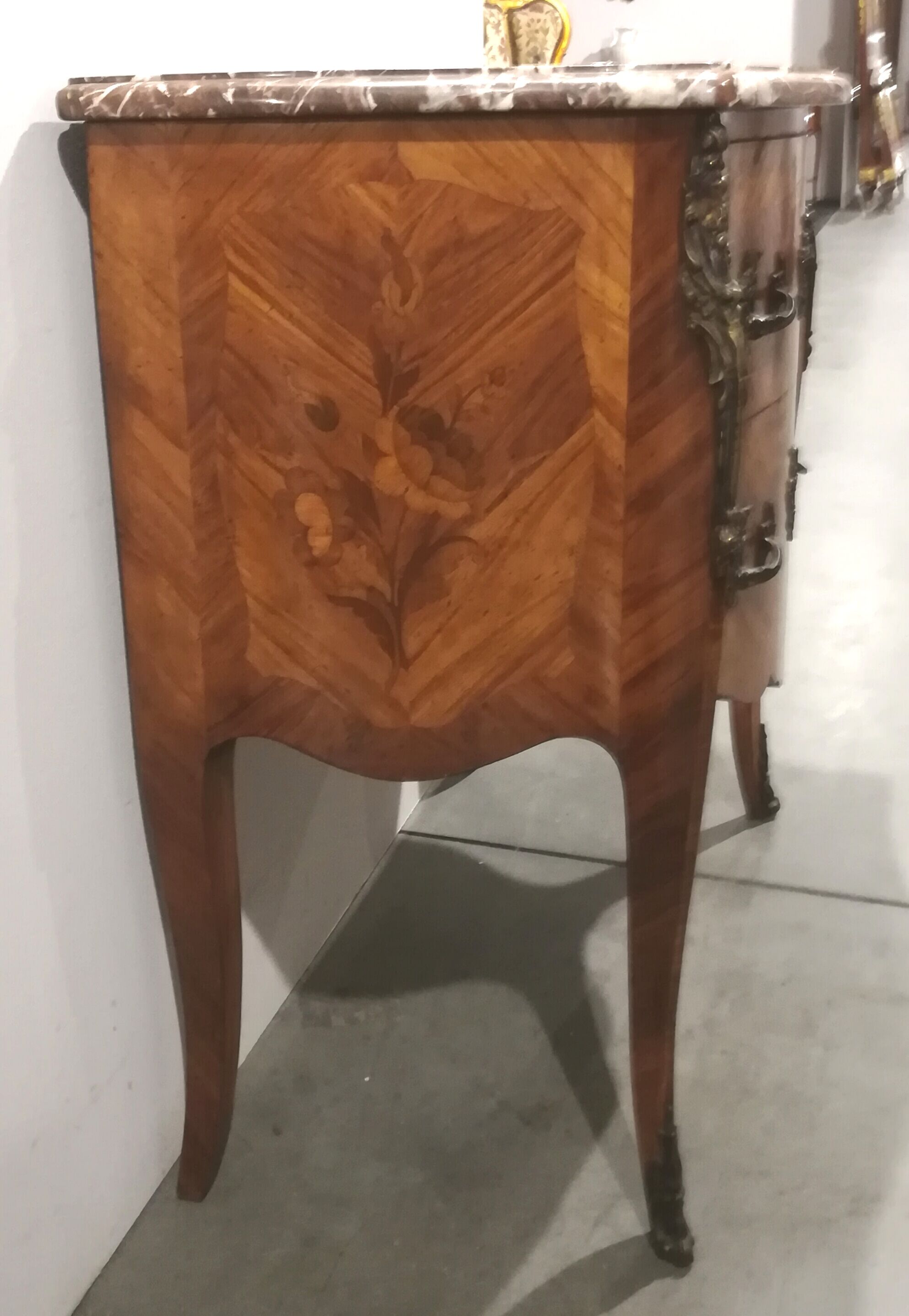 Dresser Louis XV style with marquetry