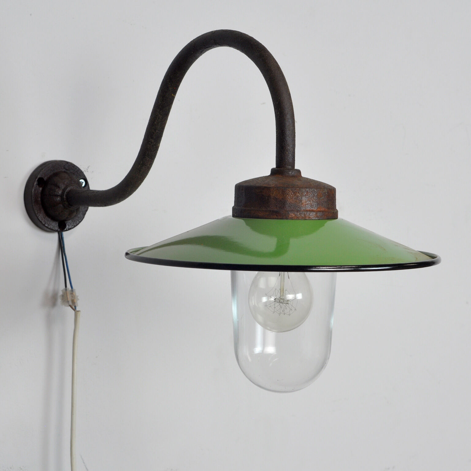 Outdoor lamp