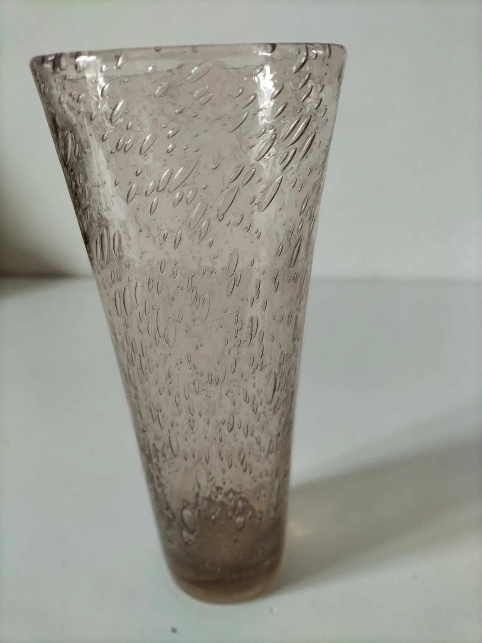 Bubble glass vase signed Biot – Pink beige