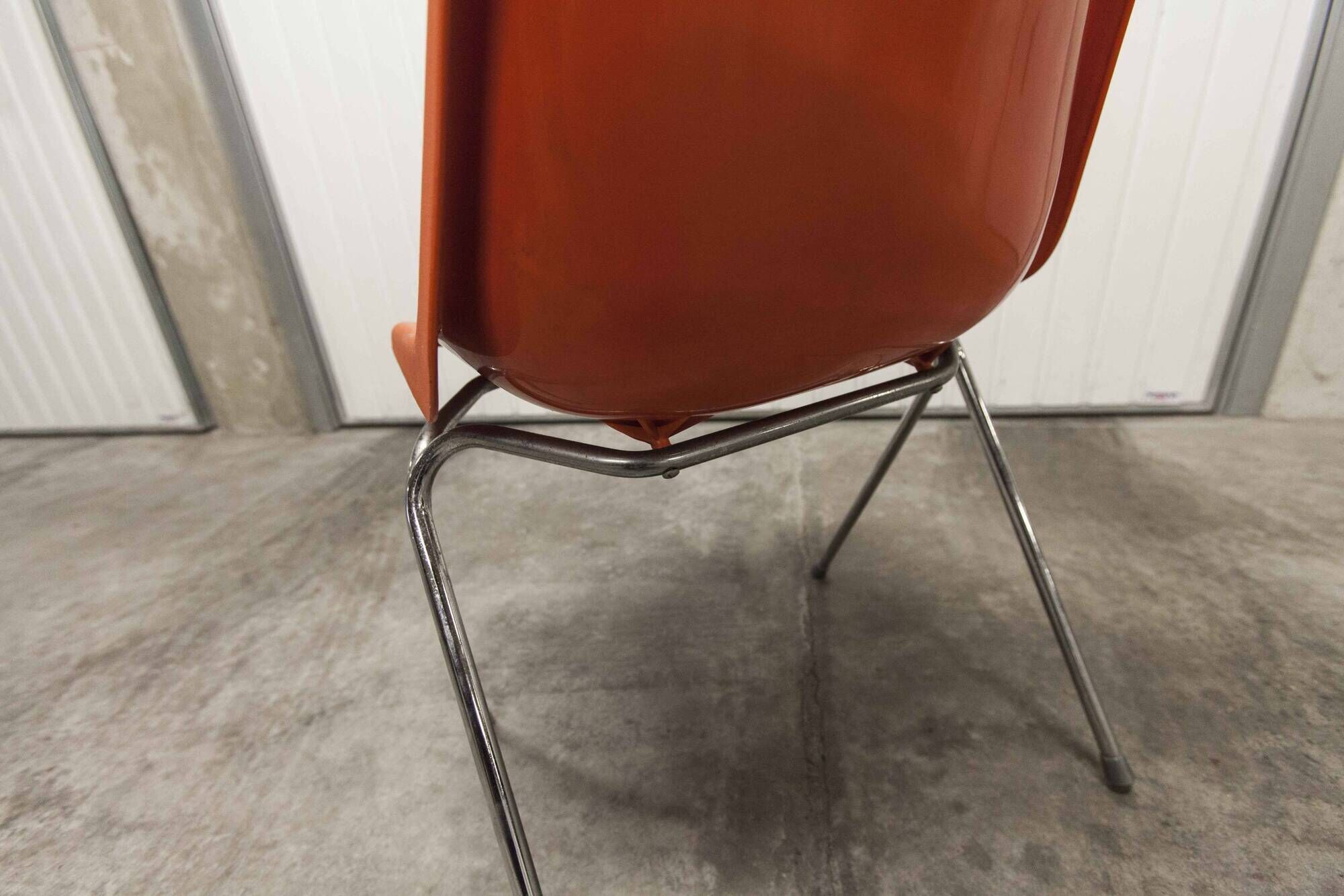 Hille chair Airborne seats creation Robin Day made in France