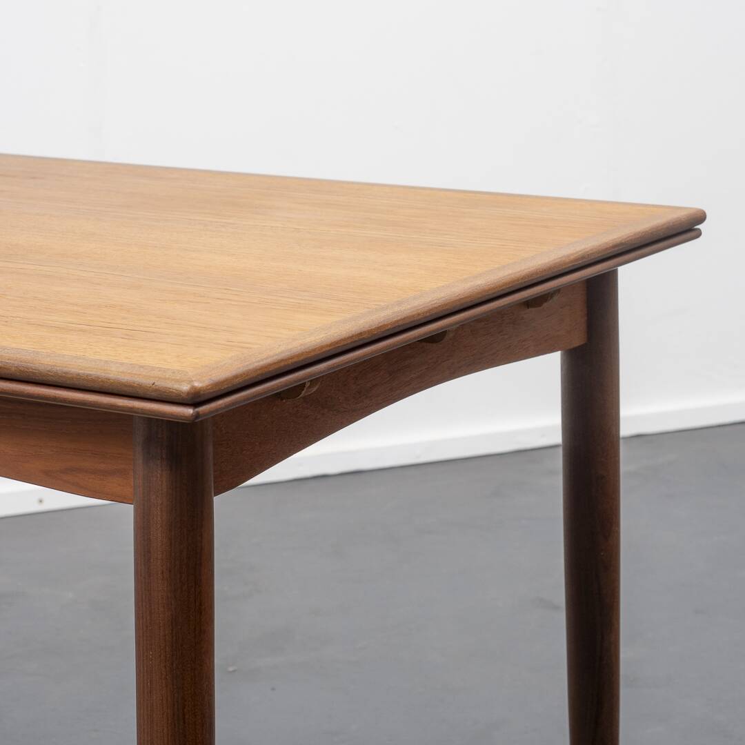 Dining table, vintage, Danish design, two extensions