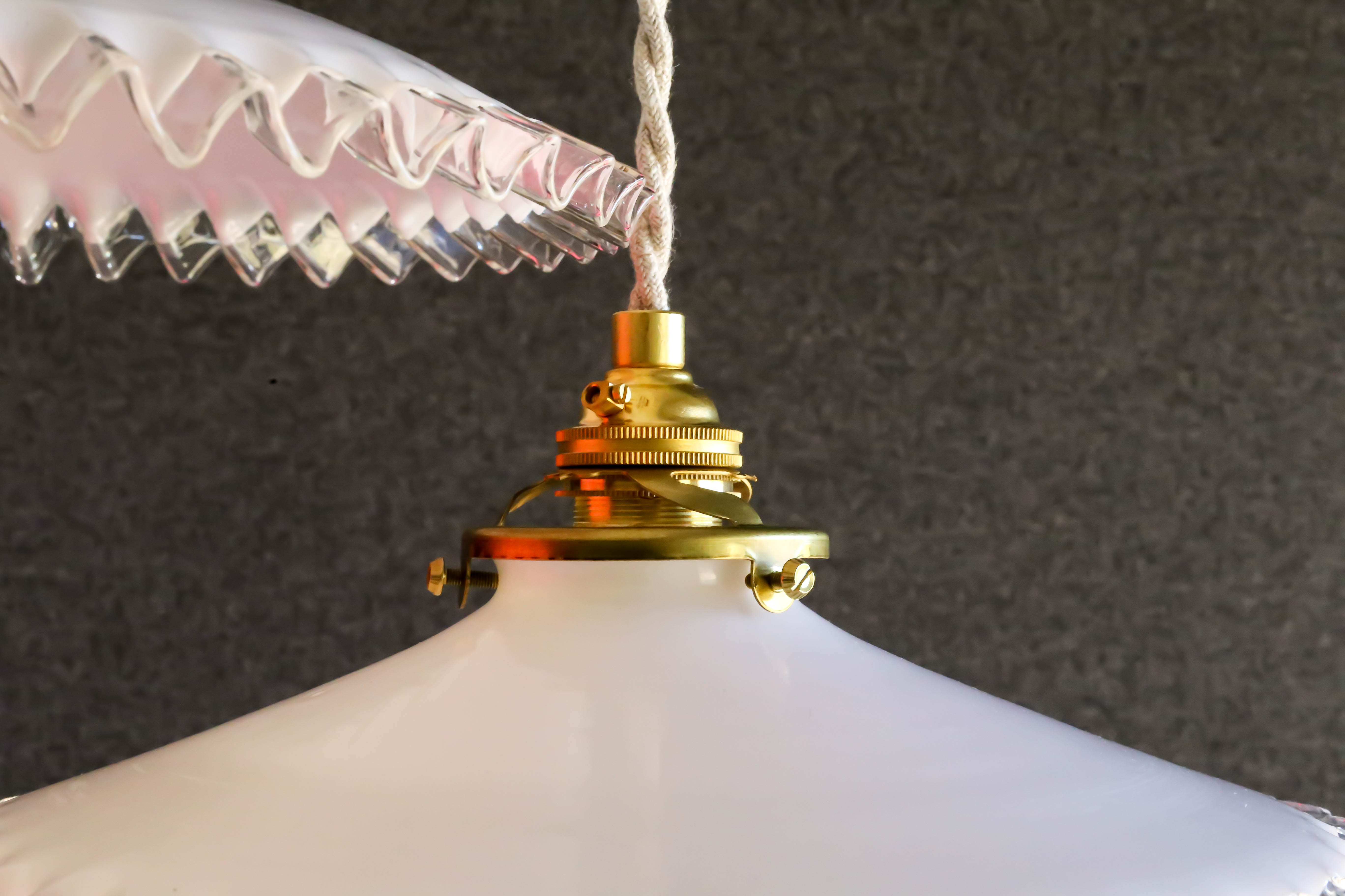 Set of 2 opaline suspensions delivered with new cable, socket and support in new brass