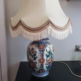 Potiche mounted in lamp