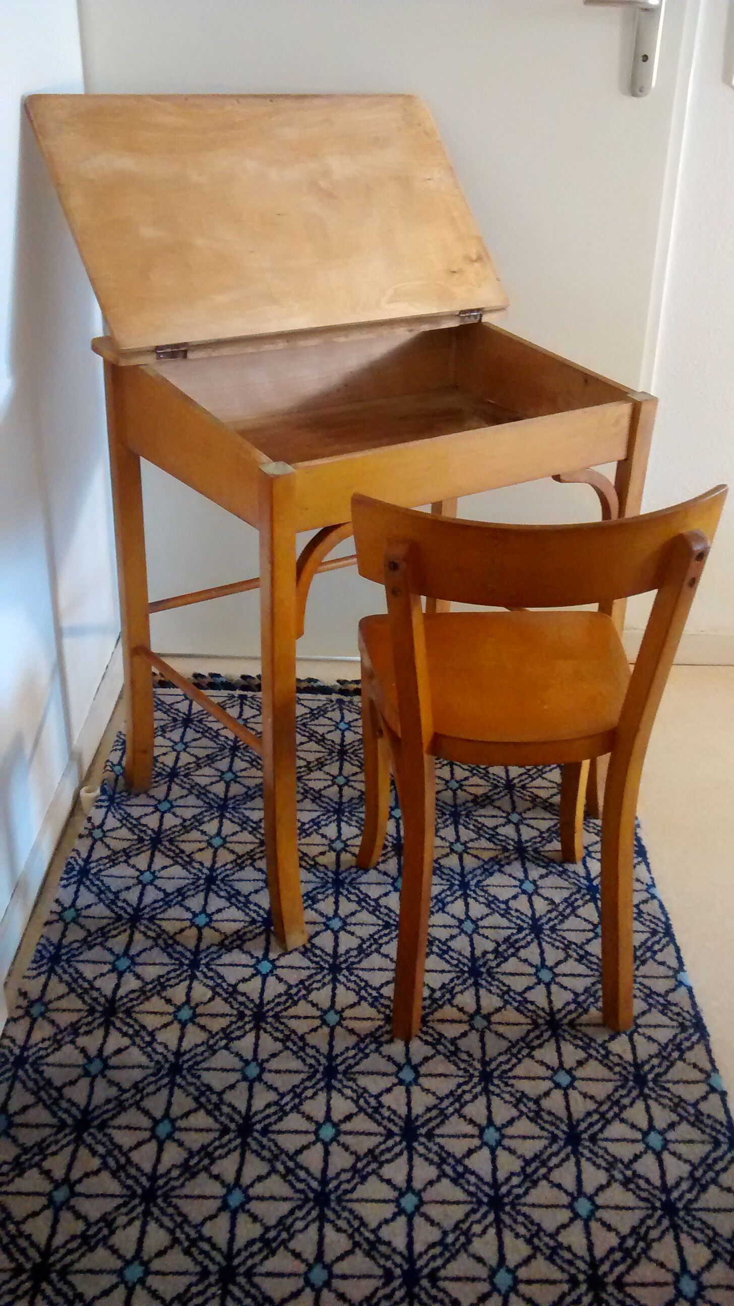 Desk and Chair child Baumann