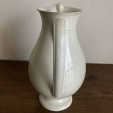 Creil and Montereau neo-classical Directoire coffee pot in fine earthenware circa 1800