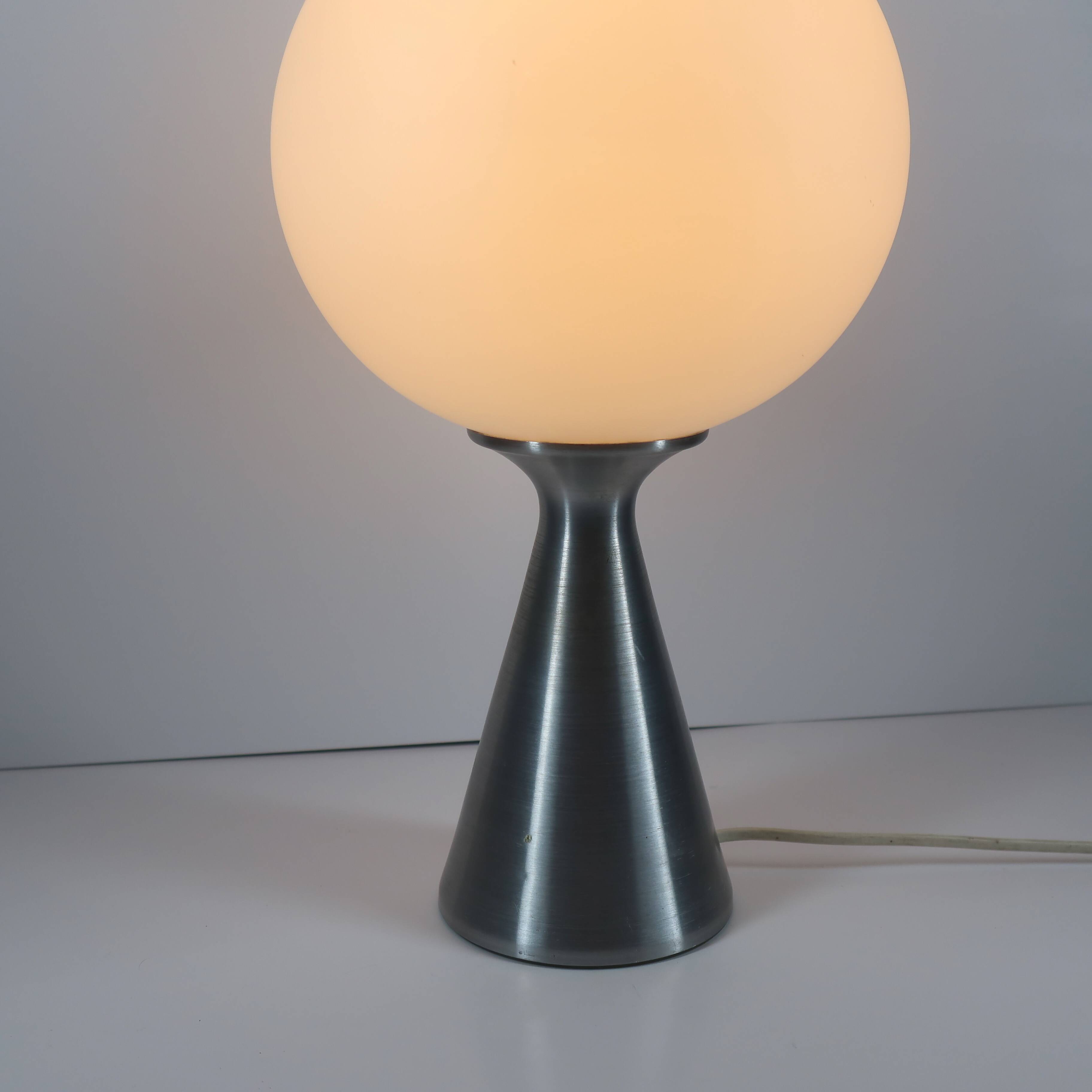 Lampe Space Age Erco en Verre Opalin et Métal Brossé, Allemagne 1974