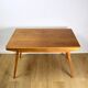 Table extensible en bois conçue par Jiri Jiroutek