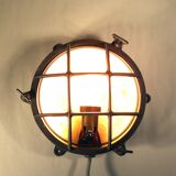22 cm brass "porthole" wall light