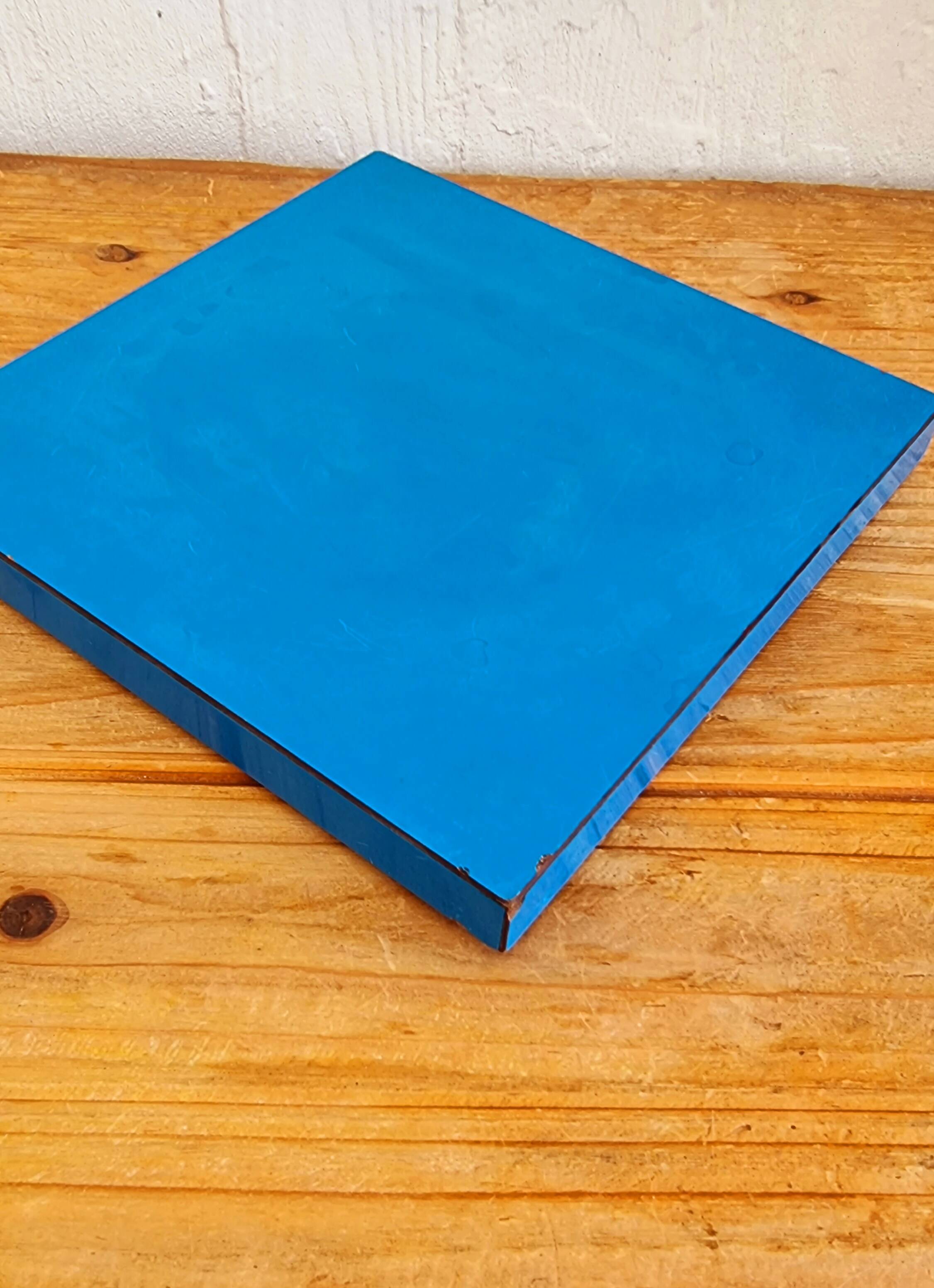 Blue formica trivet