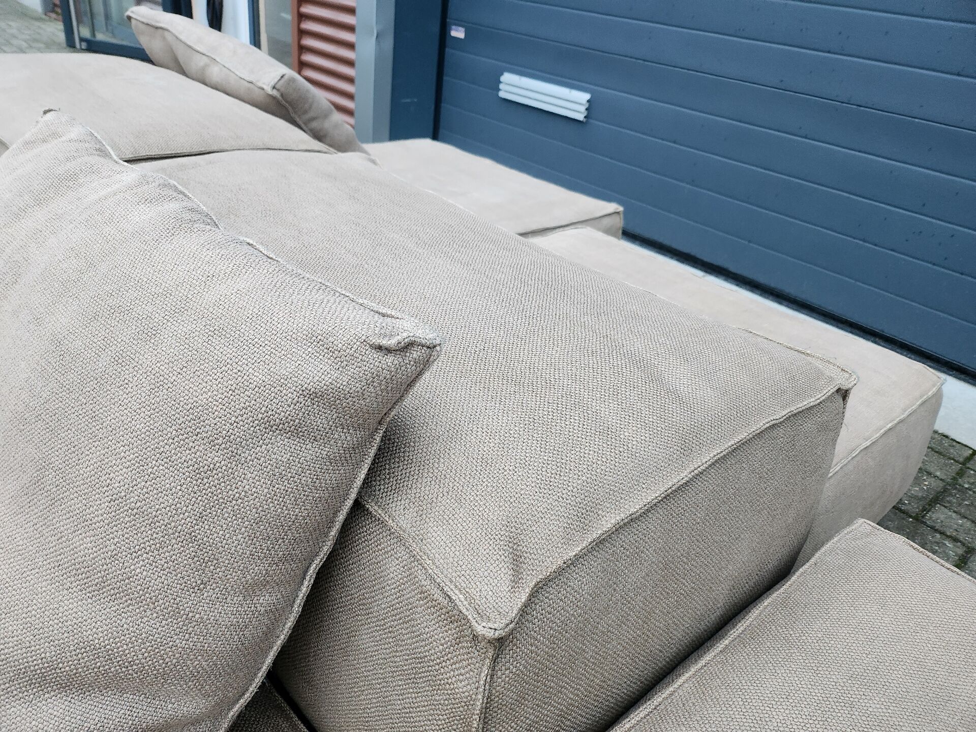 Living divani sofa - Extrasoft by Piero Lissoni