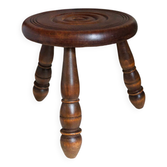 Low tripod stool in vintage turned solid wood