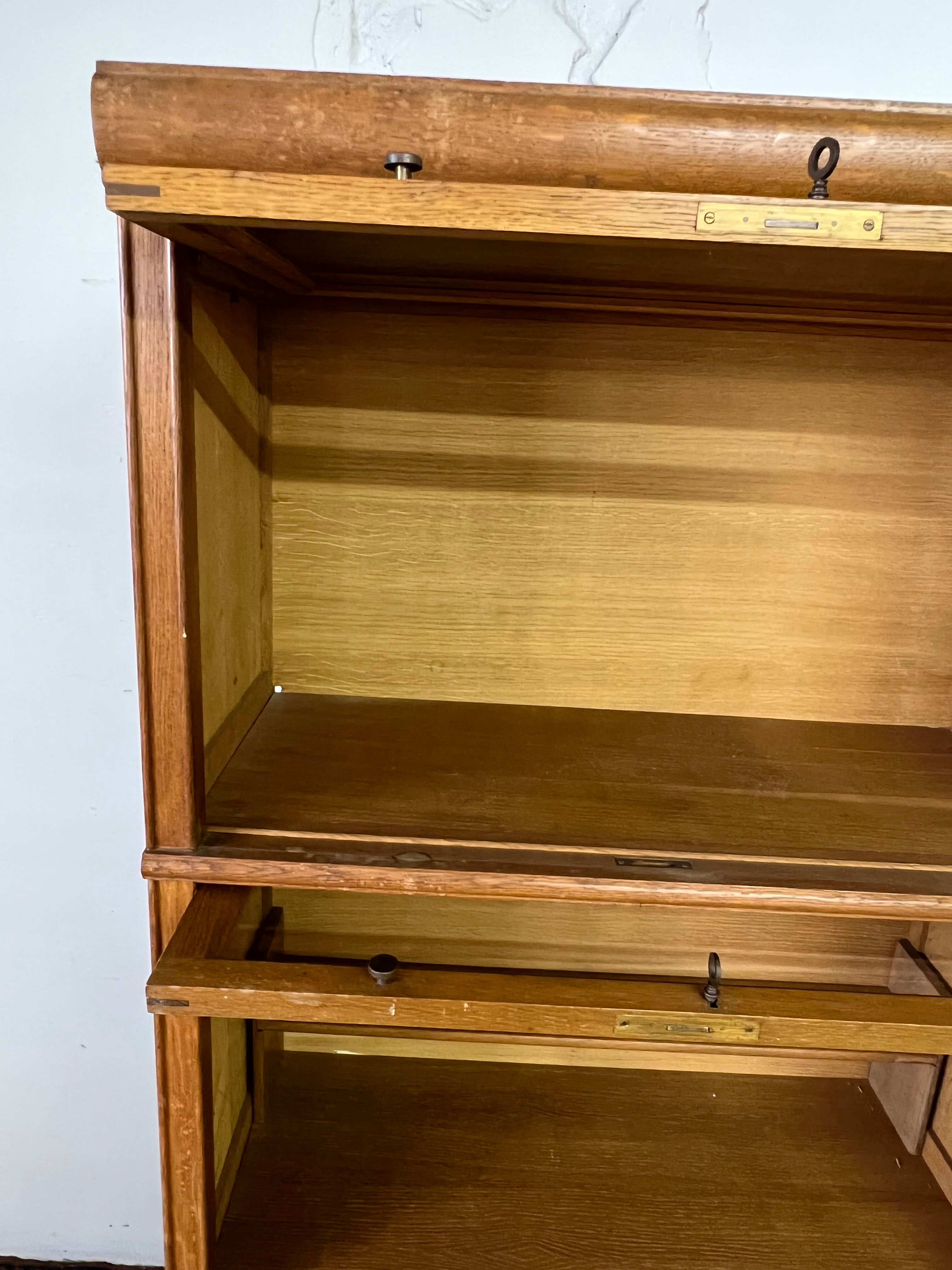 Modular display cabinet MD