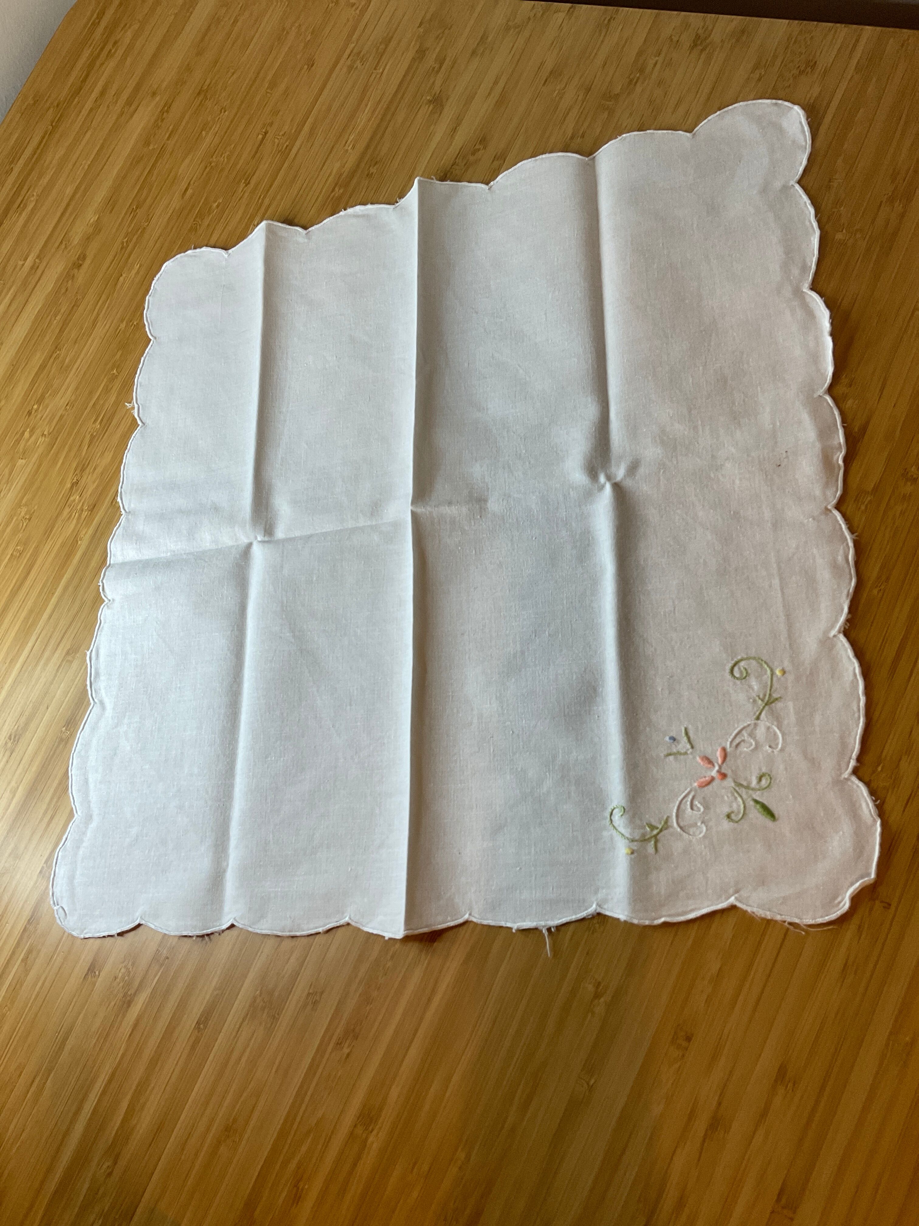 Five cotton napkins and hand embroidery