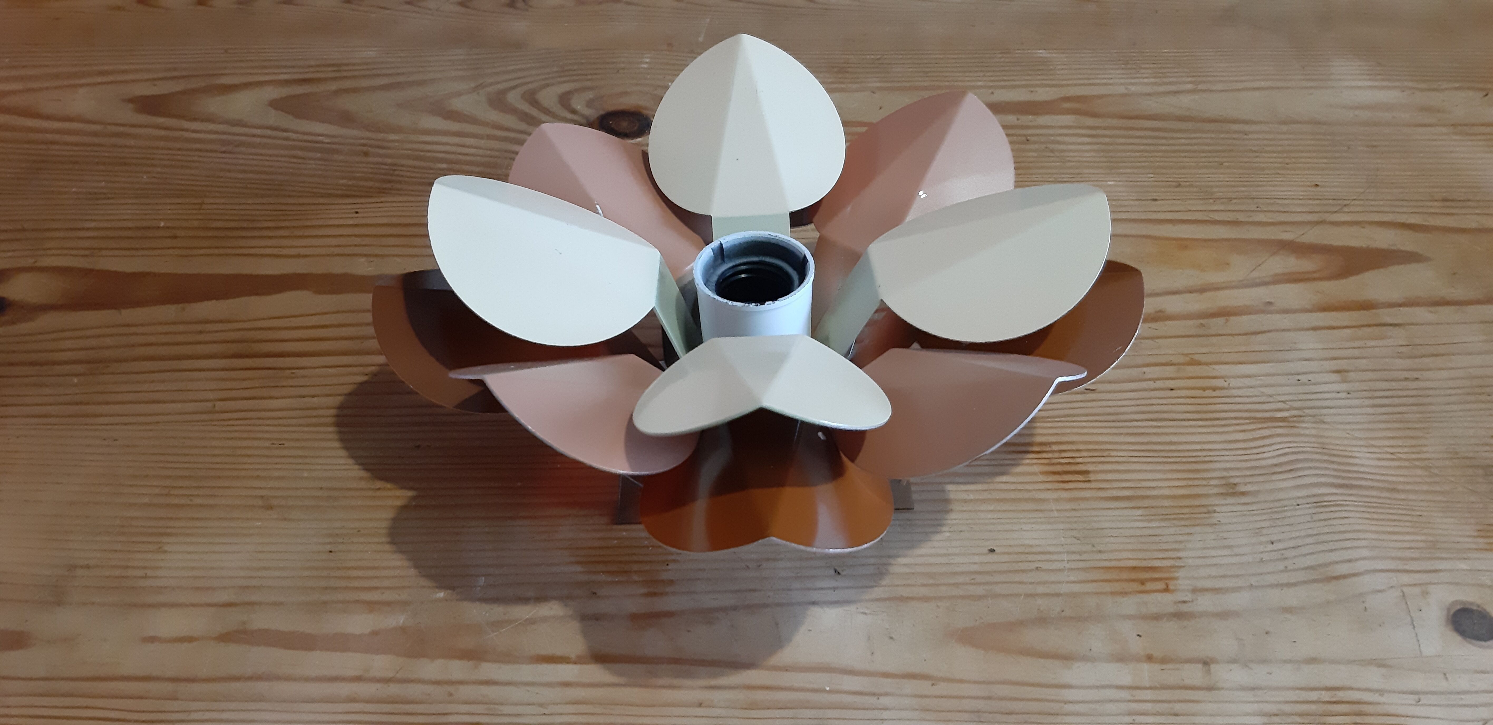 Vintage metal and chrome wall lamp " flower "