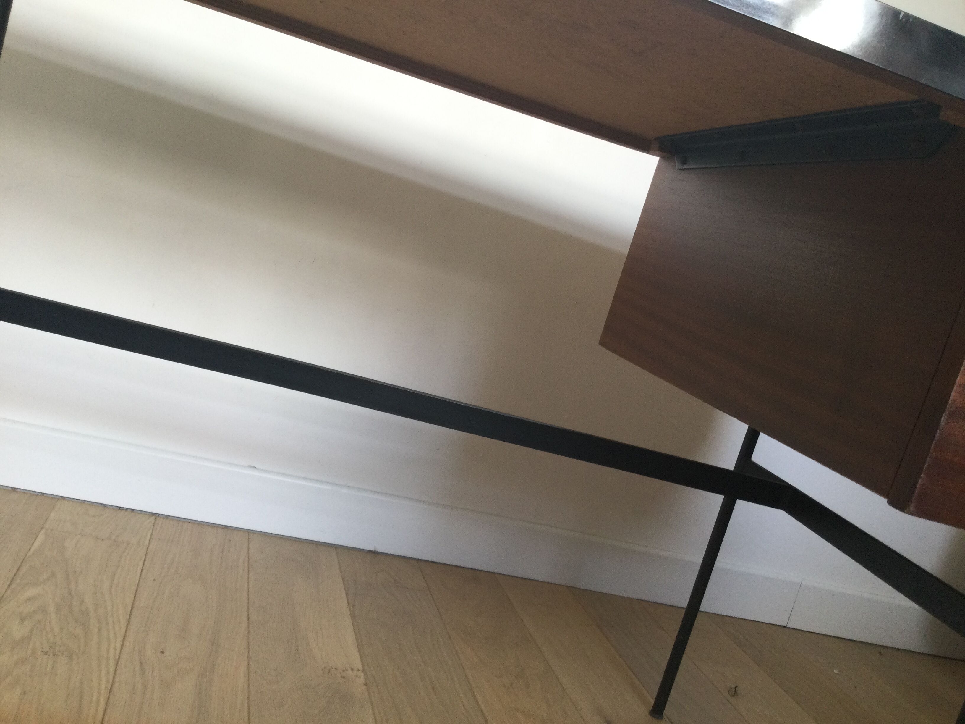 Bureau Pierre Paulin CM141
