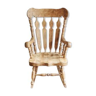 Vintage rocking chair in solid wood