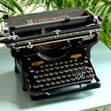 Underwood typewriter 12