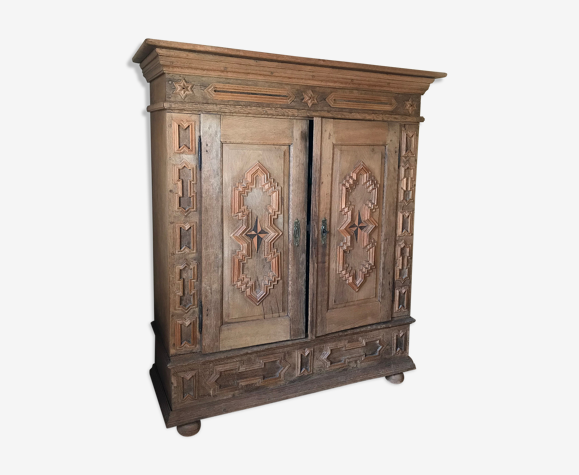 Armoire en chêne antique