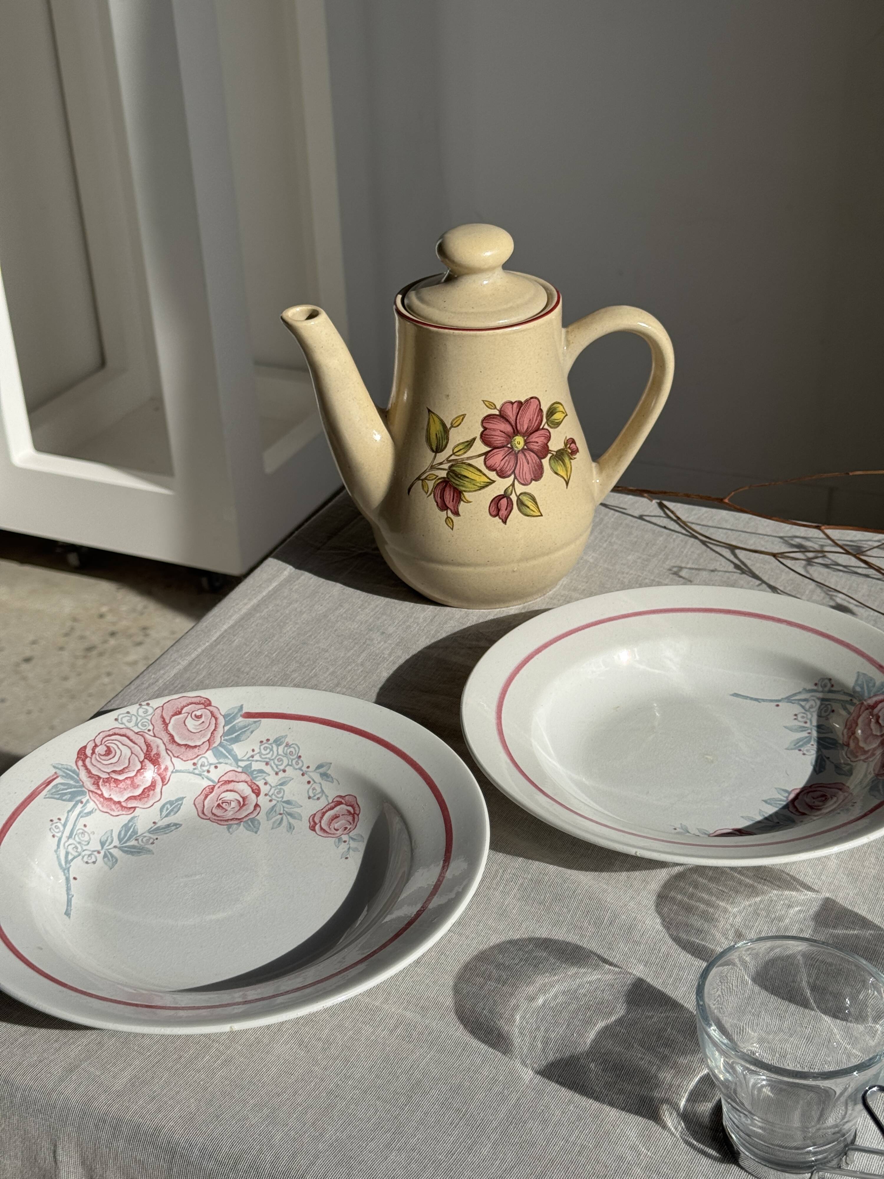 Set of 9 vintage Italian cups with metal handles.