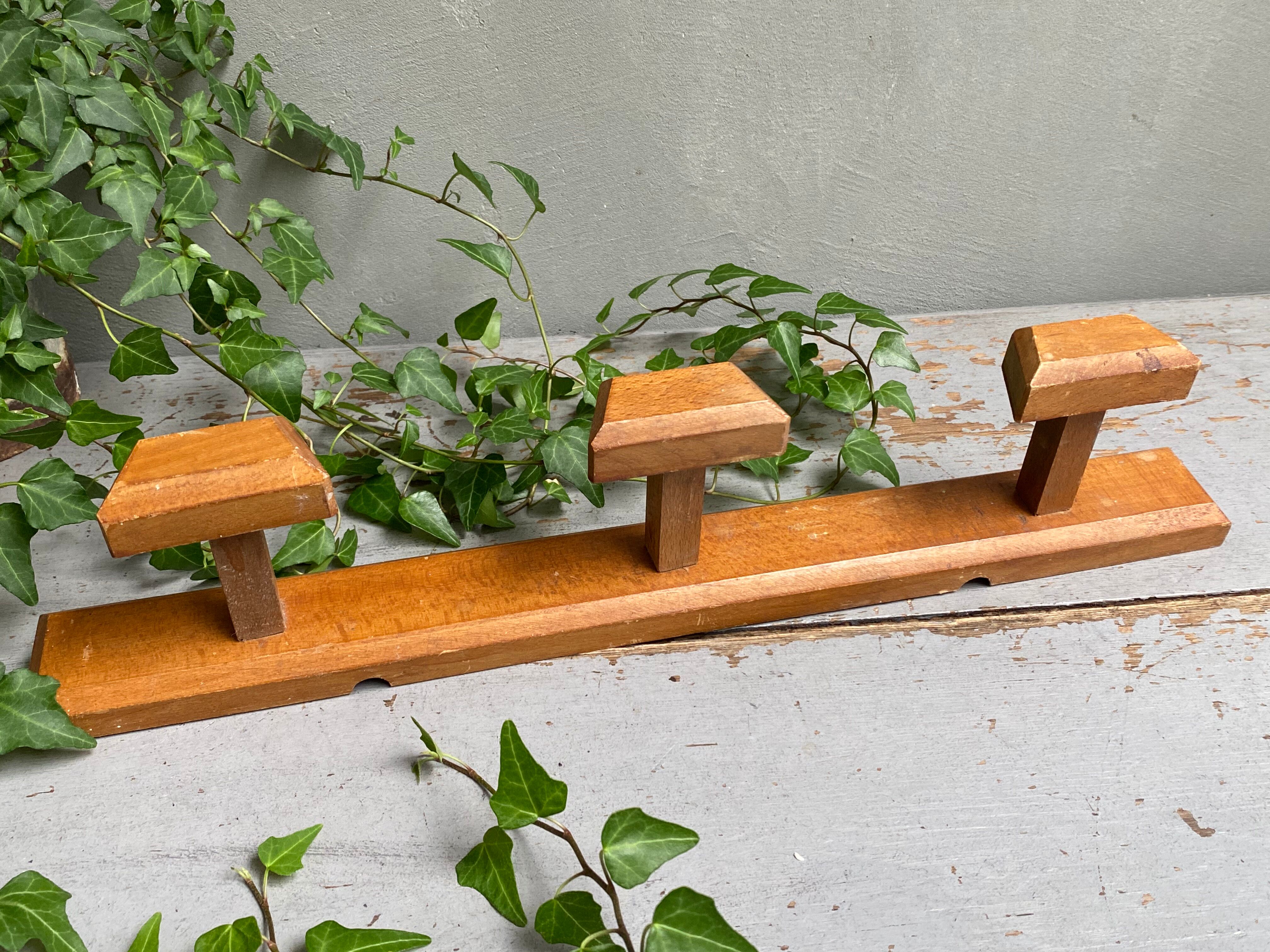 Vintage school patère