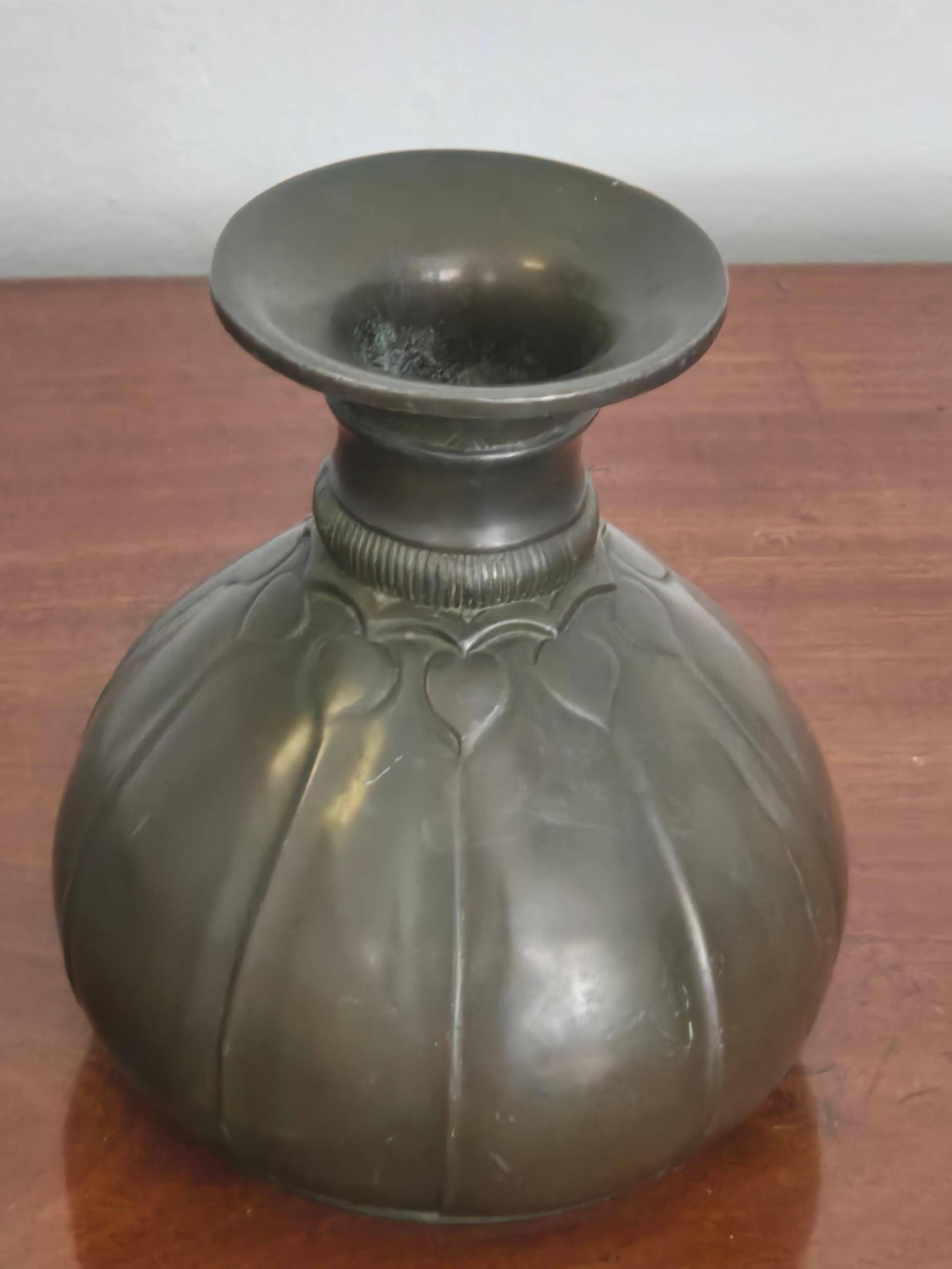 Rare Danish Grace/Art Deco vase model D88 by Just Andersen.