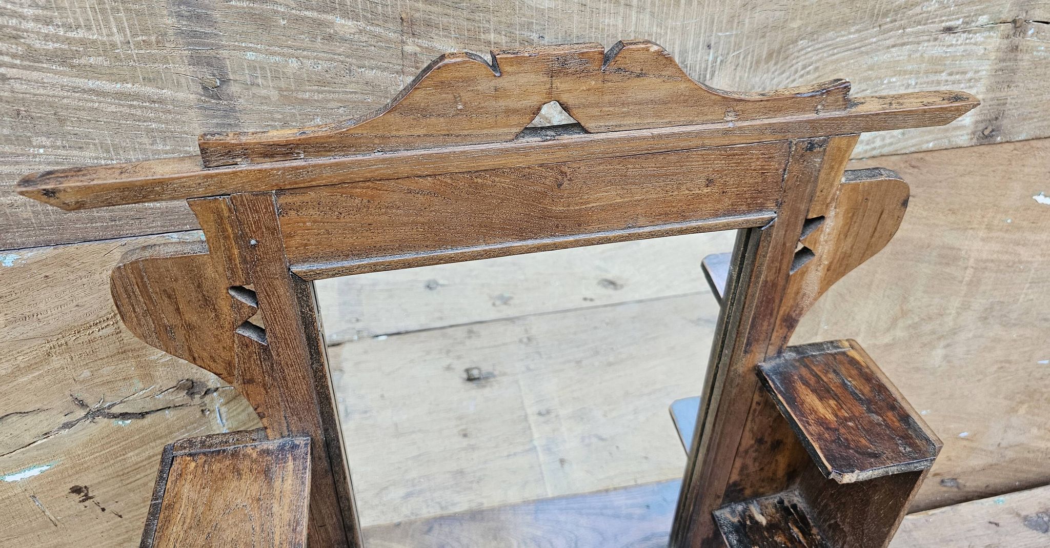 Ancien miroir - étagère Art déco en teck birman