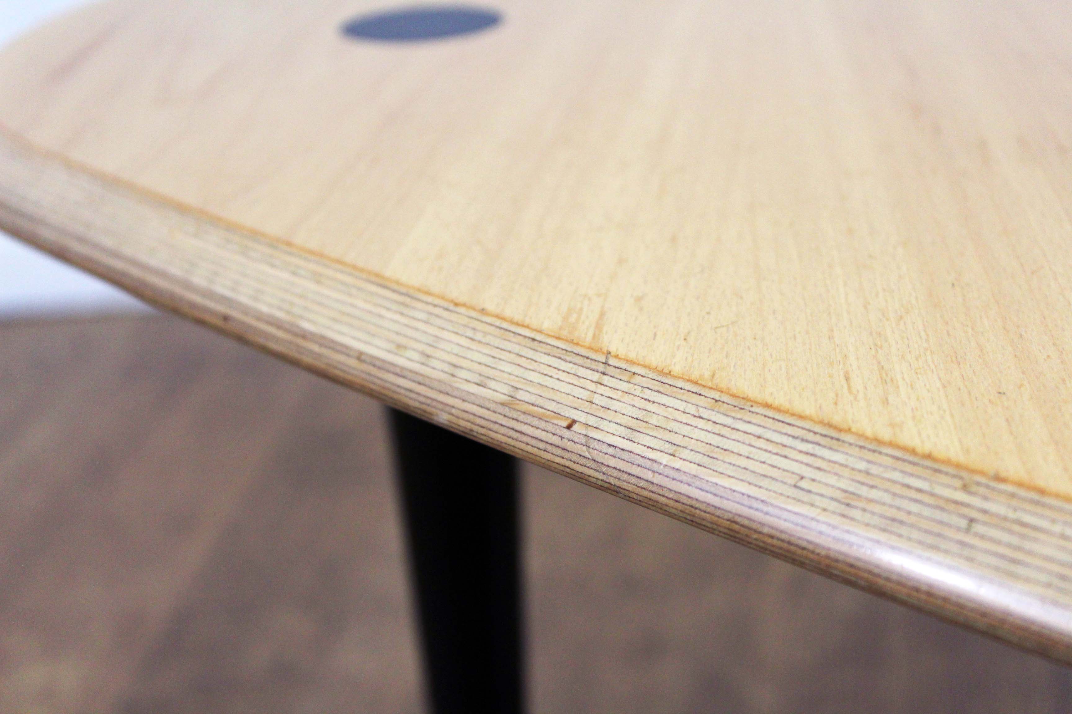 Coffee table "boomerang"