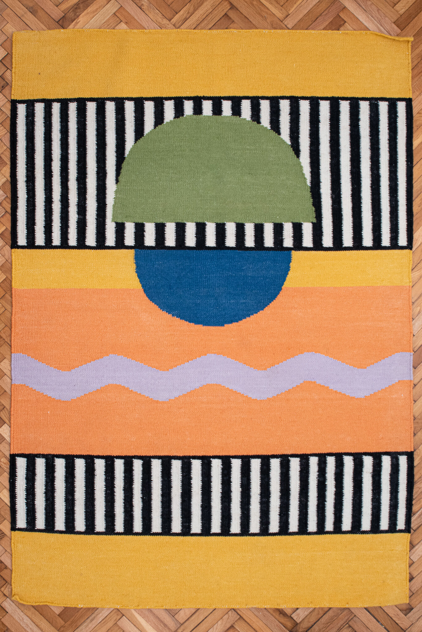 Handmade woven woven rug full moon 140 x 210