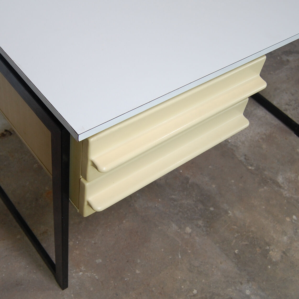 Vintage office "Plastiburo 10" by Guy Bernard for Meurop, 1970