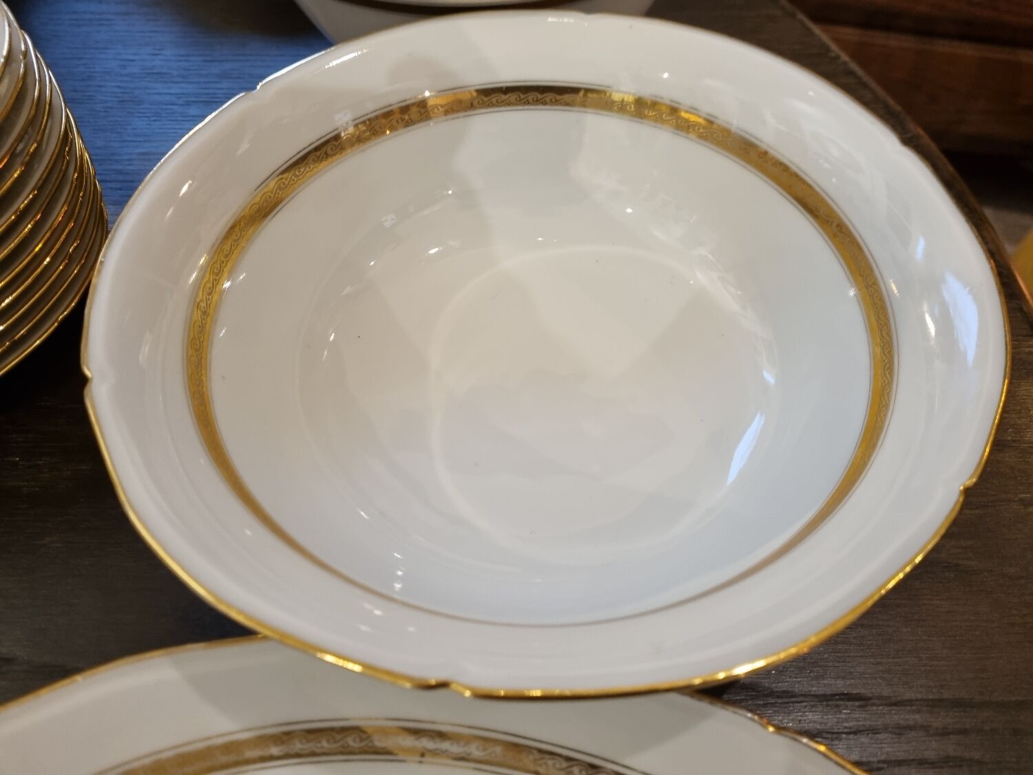 UM Limoges table service, Art Deco gold thread porcelain 80 pieces