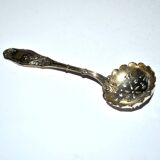 Sprinkling spoon - sugar ladle in silver metal with laurel scroll decoration 13cm