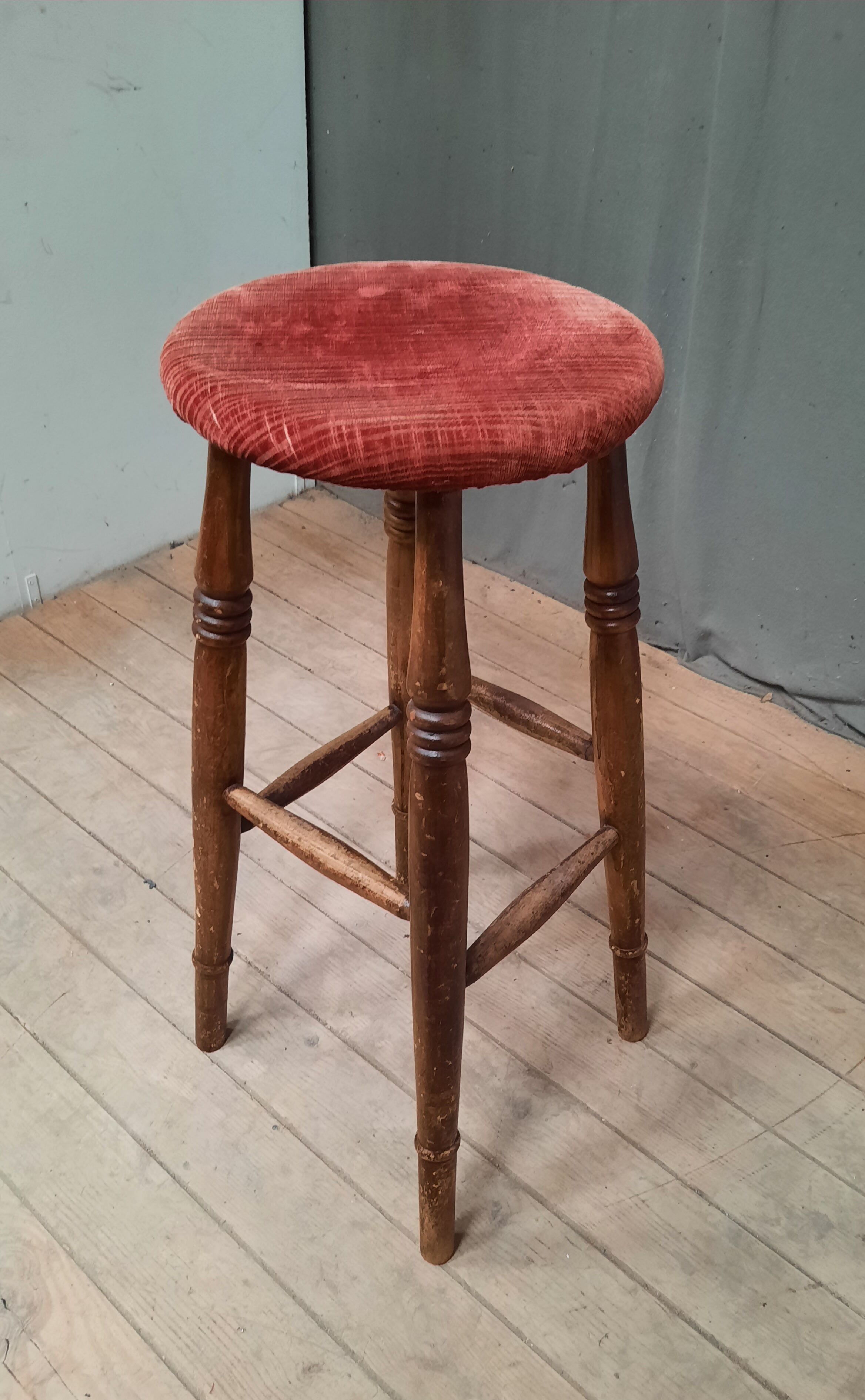 Tabouret haut en chêne