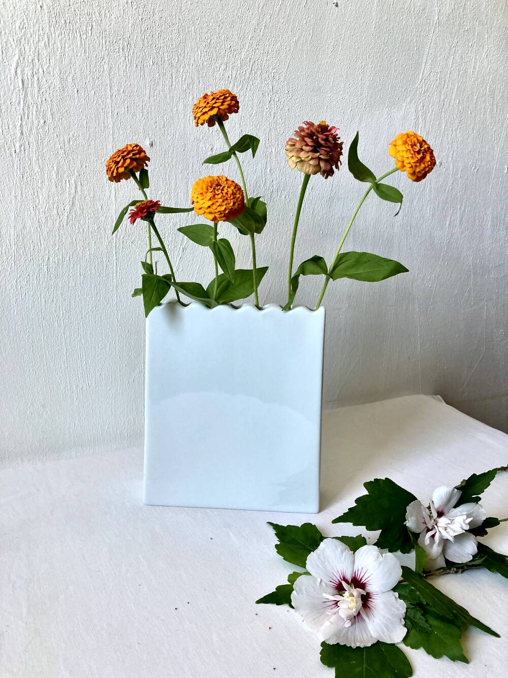 Flower holder / soliflore vase Serax with 7 openings – white ceramic